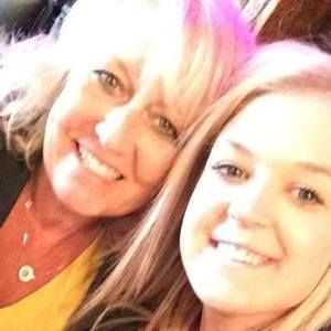 Meet your Posher, Laurie